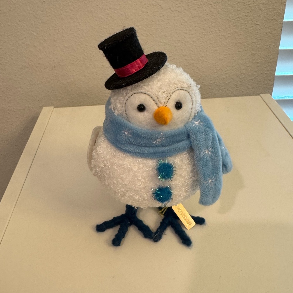 Featherly Friends Powder 2024
